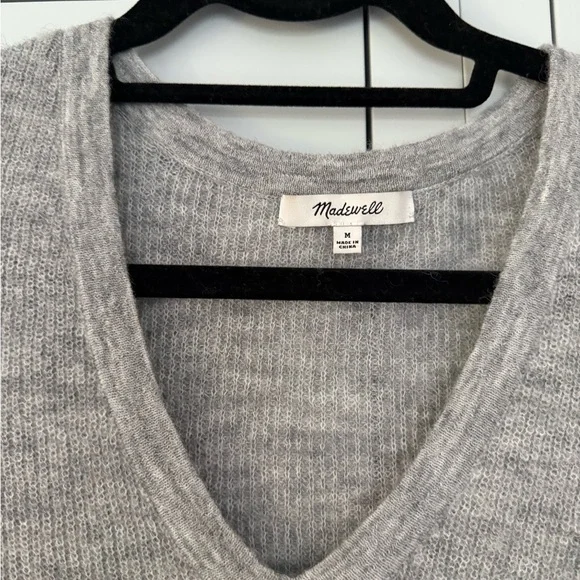 Madewell Alpaca Blend Deep V-Neck Gray Sweater sz medium - Picture 5 of 9